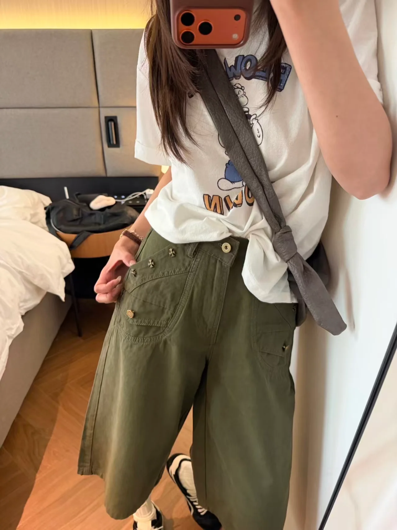 Vintage Stud Cargo Cropped Pants - kcplan