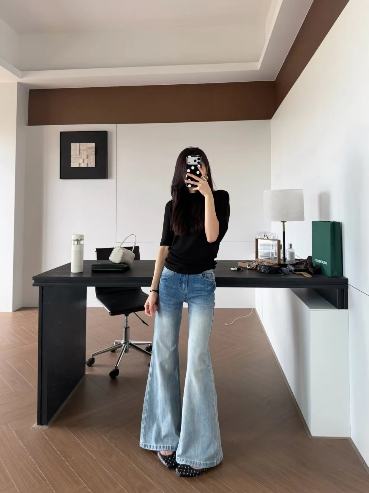 Low Rise Light Wash Flare Jeans - kcplan