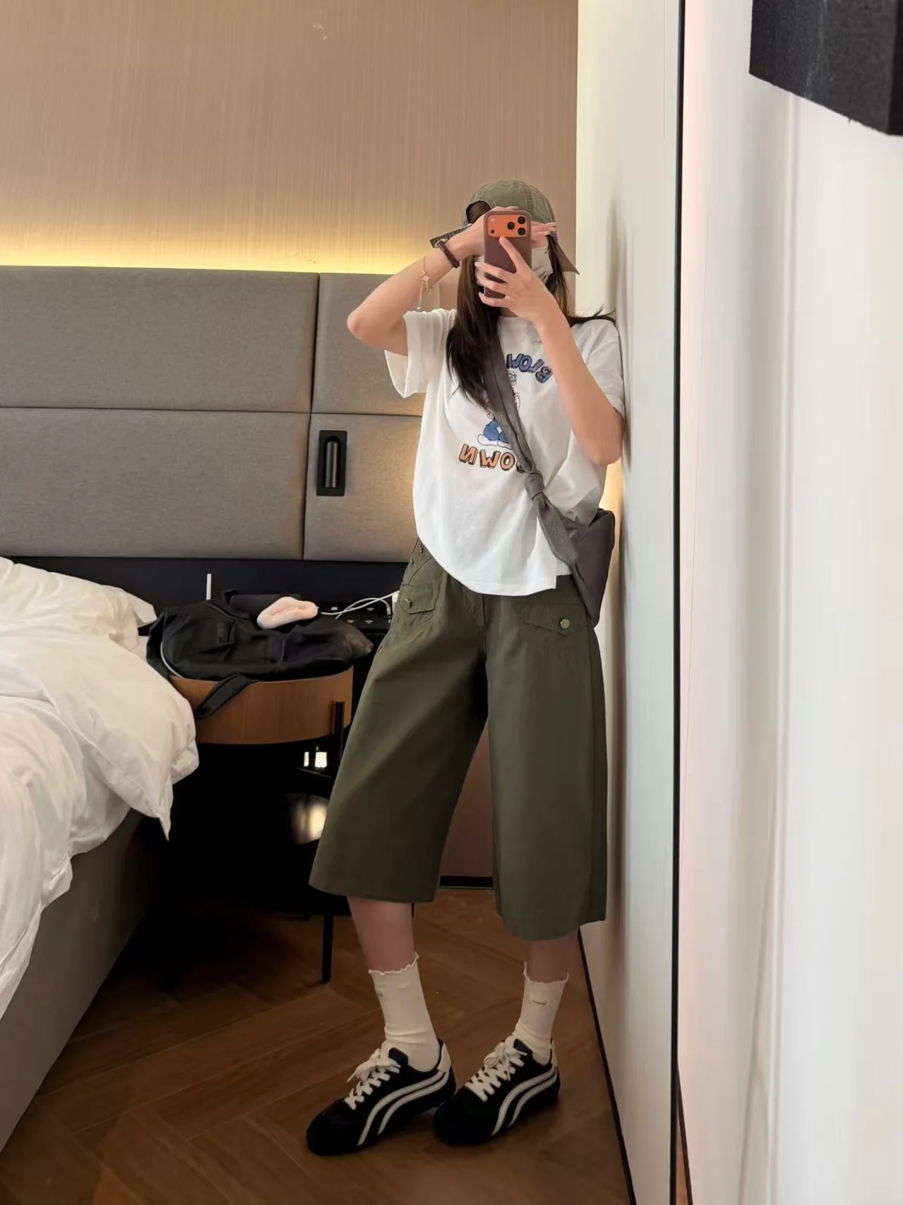 Vintage Stud Cargo Cropped Pants - kcplan